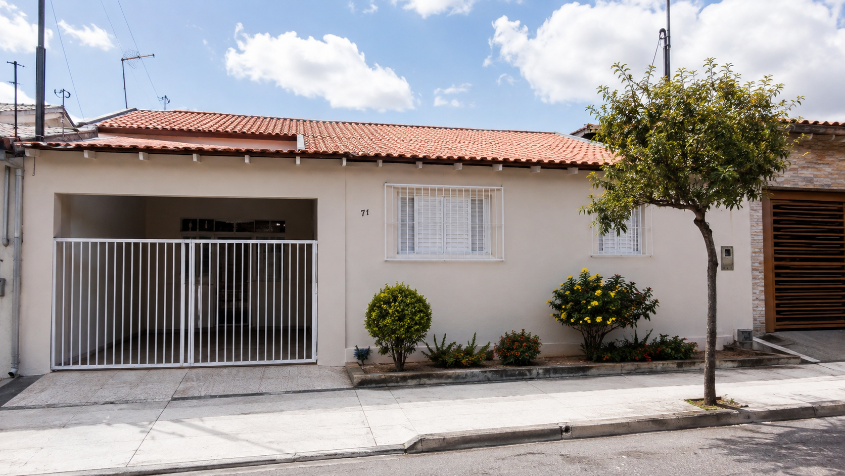 CASA NO CENTRO PARA ALUGAR